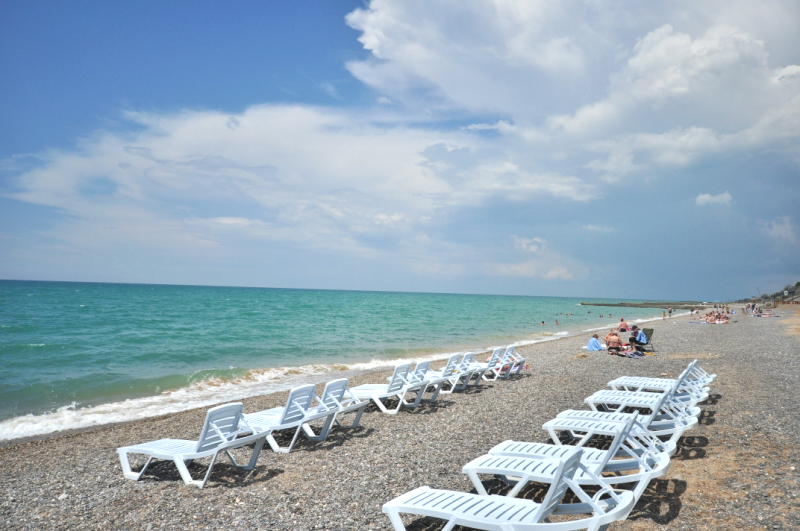 Отдых в Крыму с детьми песчаный пляж Николаевки