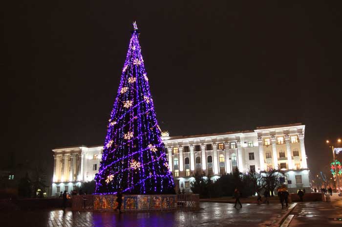 Новогодняя елка в Симферополе